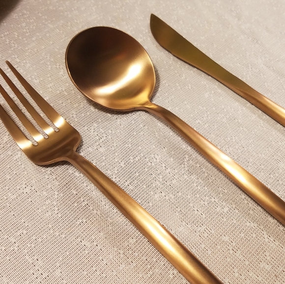 8-Person Copper Rose Gold Flatware Set - Picture 2 of 5